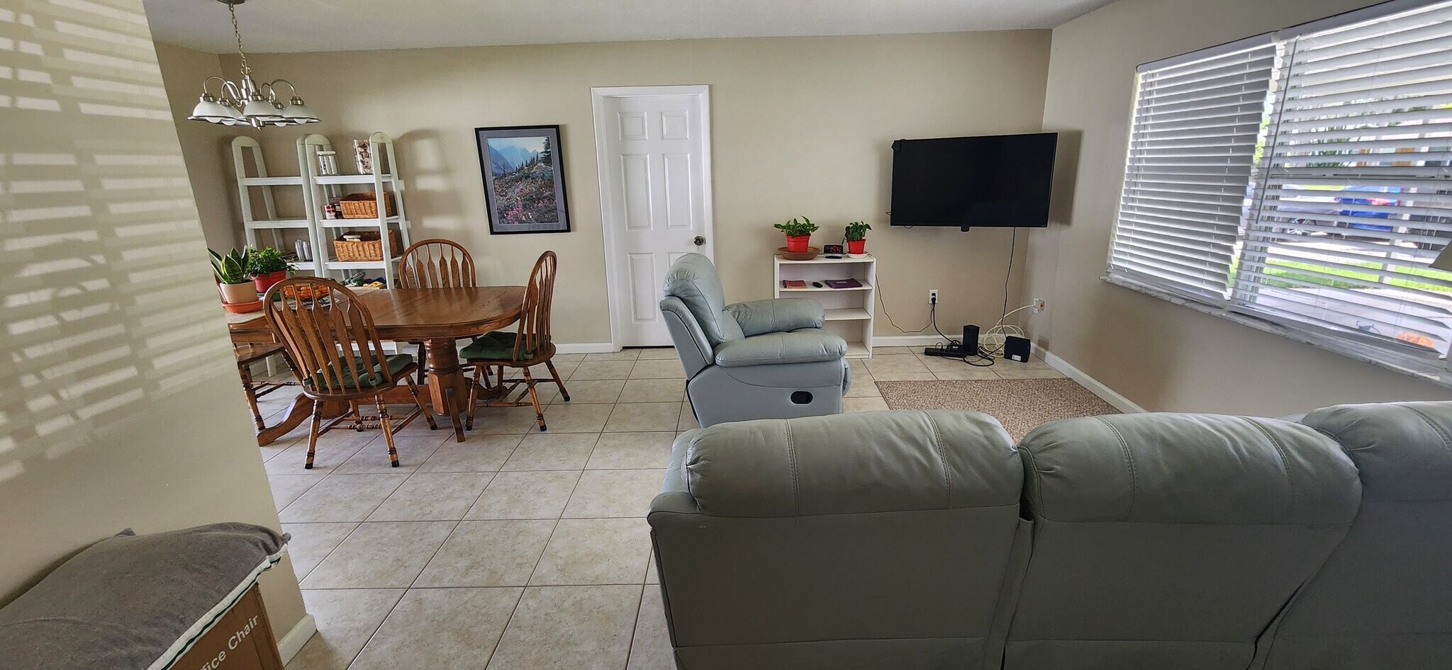 Building Photo - 14501 Daring Ave