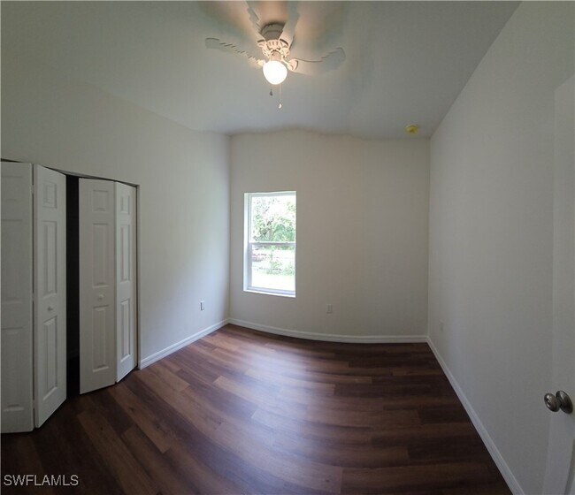 Building Photo - 3835 Lora St