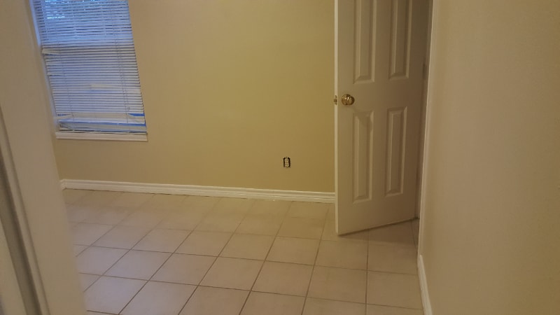 Building Photo - 3251 Rosebank Dr