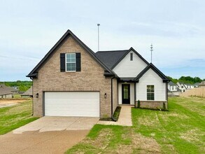 Building Photo - Now Available in Oakland! Brand New 4-bedroom 2.5 bath home.