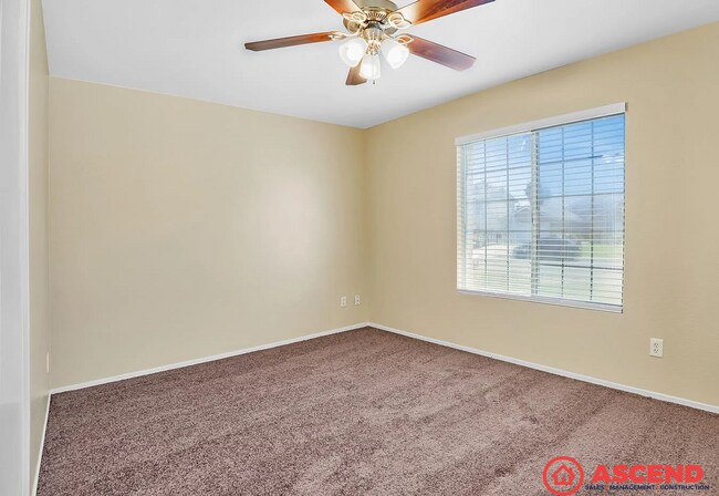 Building Photo - Charming 3BD/2BA Home in Bakersfield 93312 – Sewer & Trash Included!