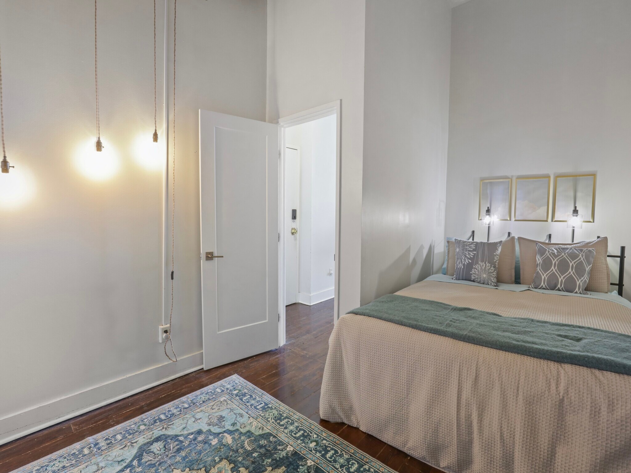 Building Photo - 66 S Front St