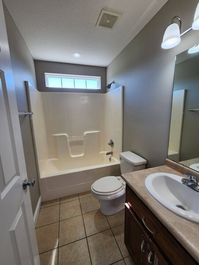 Building Photo - Spacious & Modern Ray City Retreat with Large Lot & Privacy!