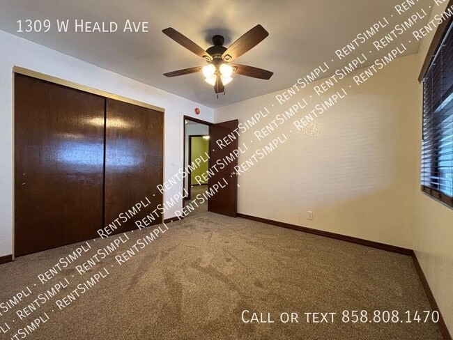 Building Photo - 1309 W Heald Ave