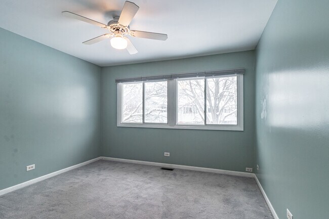 Building Photo - 416 Swallow Ln