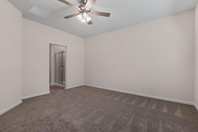 Building Photo - 46 Poplar Dr