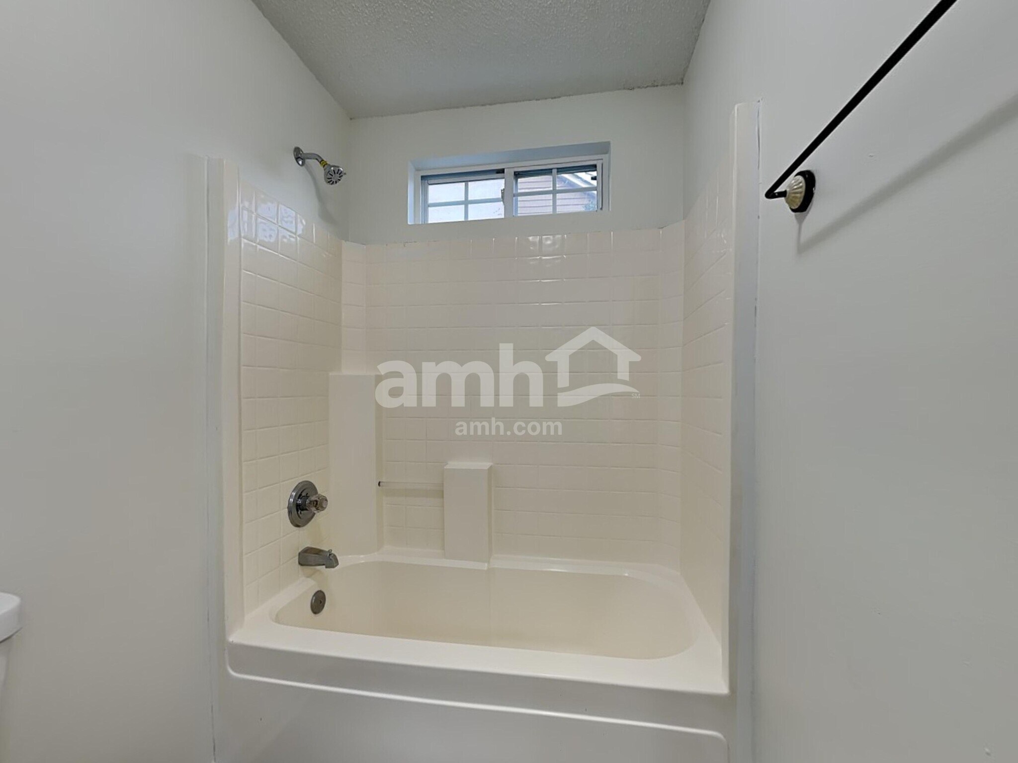 Building Photo - 11202 Livingston Mill Rd