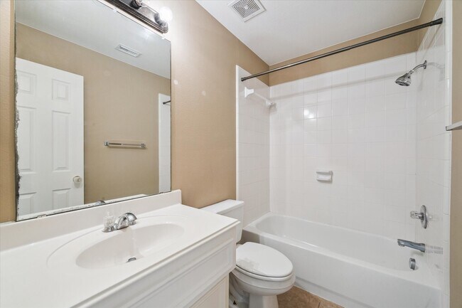 Building Photo - 3016 Autumn Harvest Dr