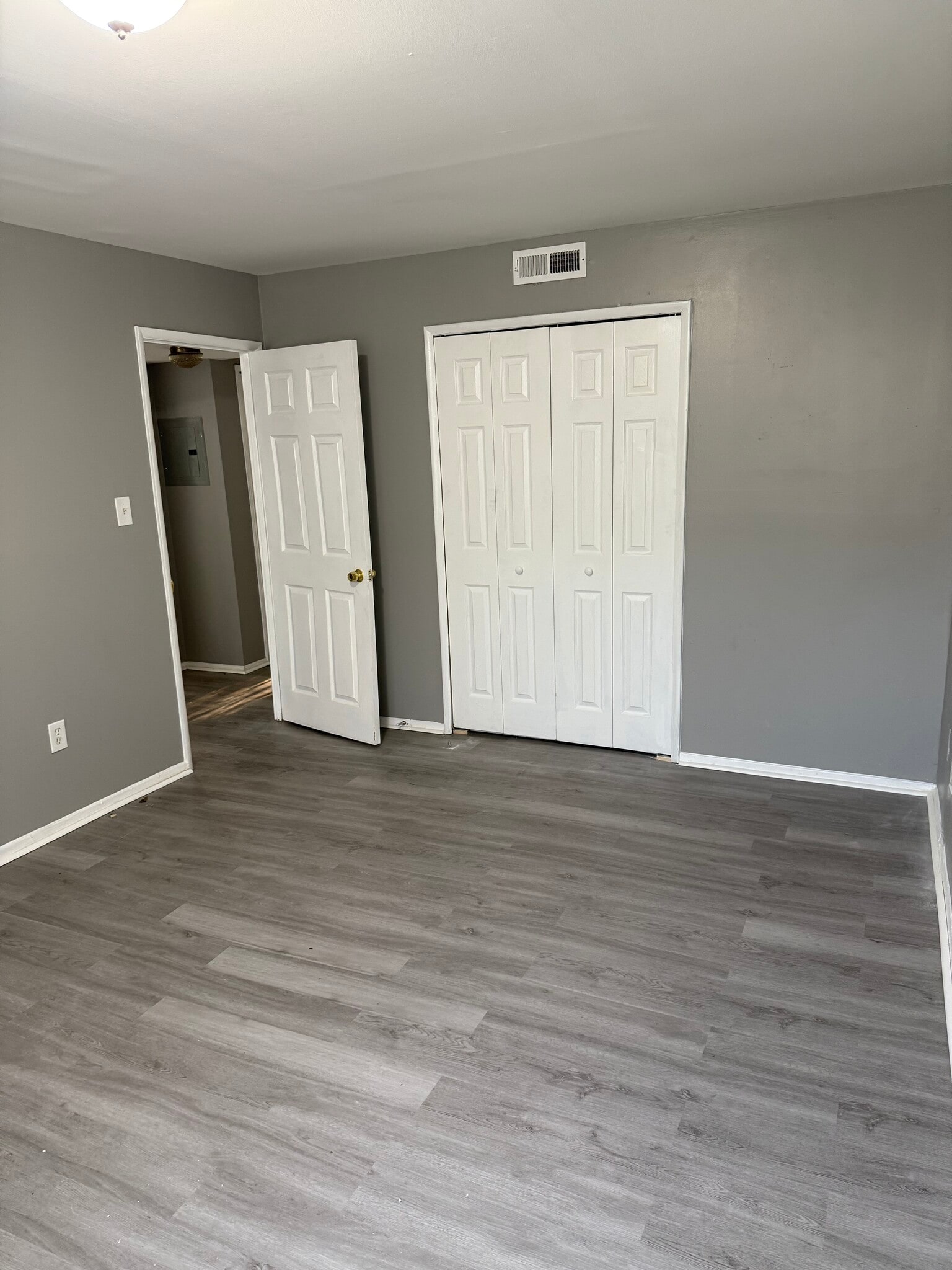 Bedroom 1 - 582 Wilson Bridge Dr