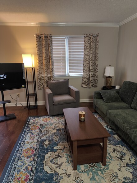 Building Photo - 315 McBrien Rd