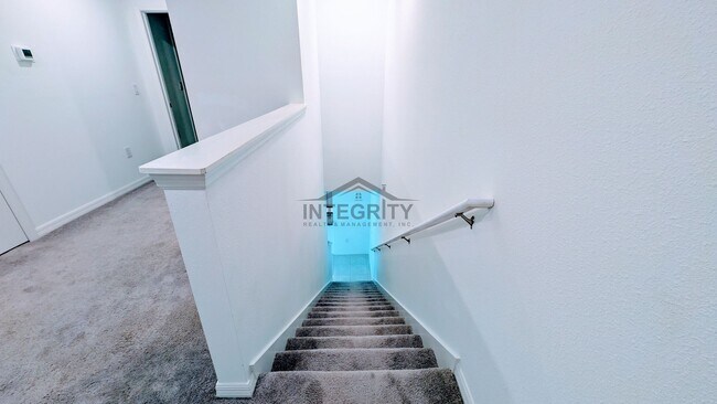 Building Photo - 6049 Shiner St