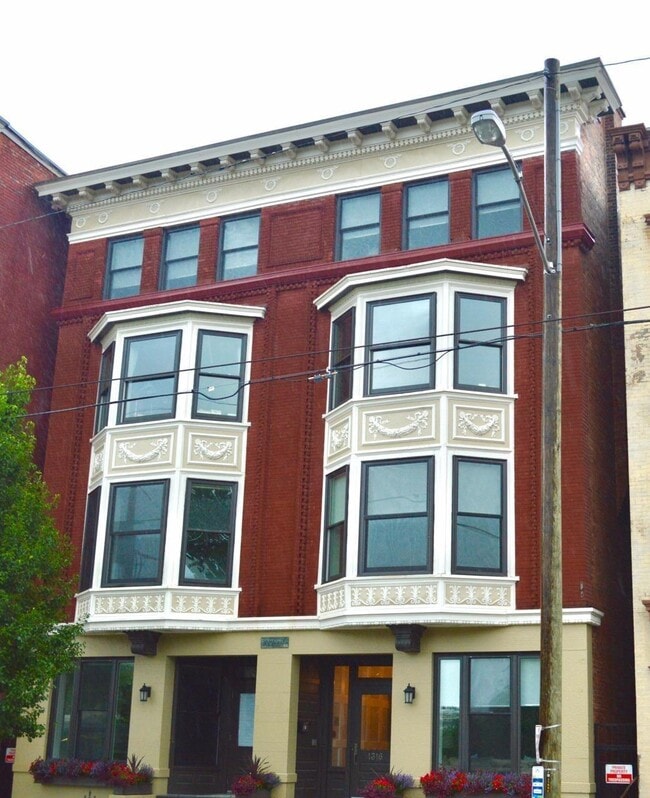 Primary Photo - 1316 Race St