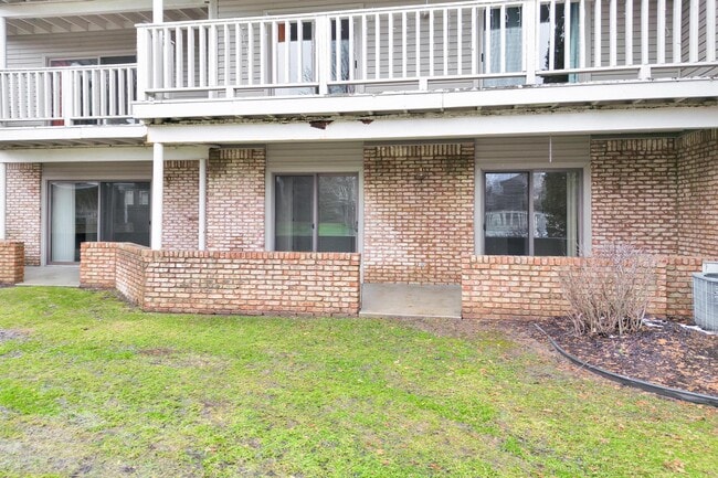 Building Photo - 21096 Boulder Cir