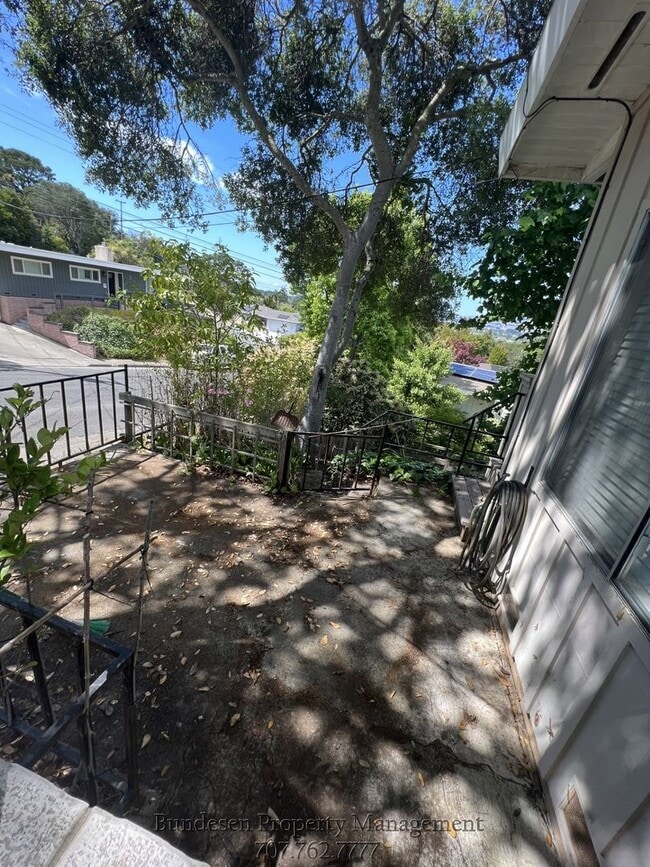 Building Photo - 6-Month Lease – Charming West Petaluma Accessory Unit