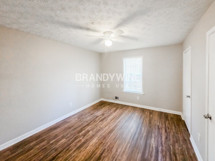 Building Photo - 235 Winston Dr