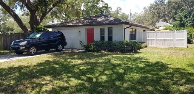 Primary Photo - 5217-5229 29th Ave S
