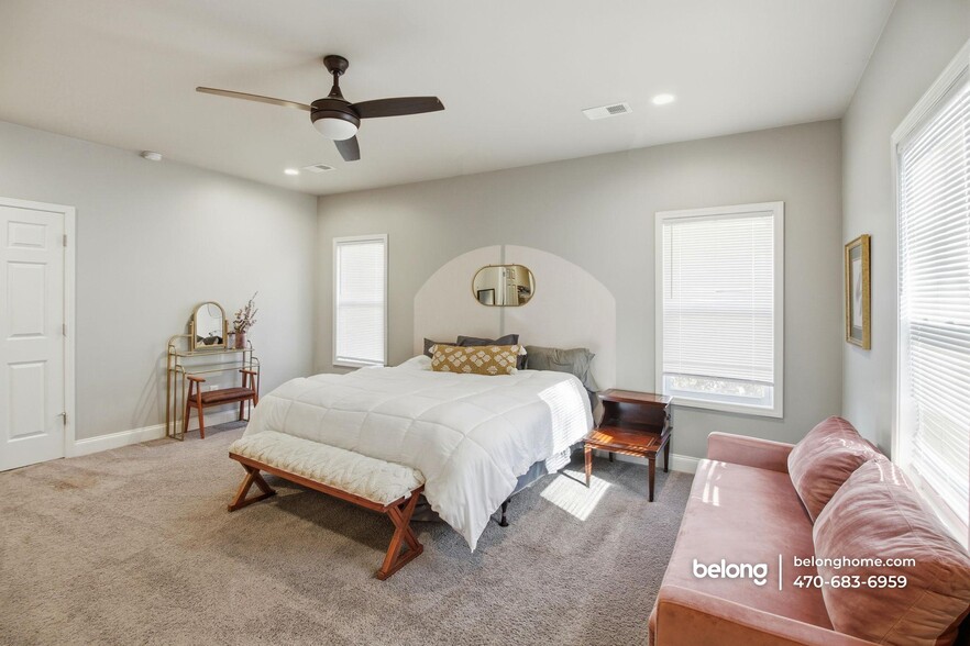 Building Photo - 1488 Beecher St SW