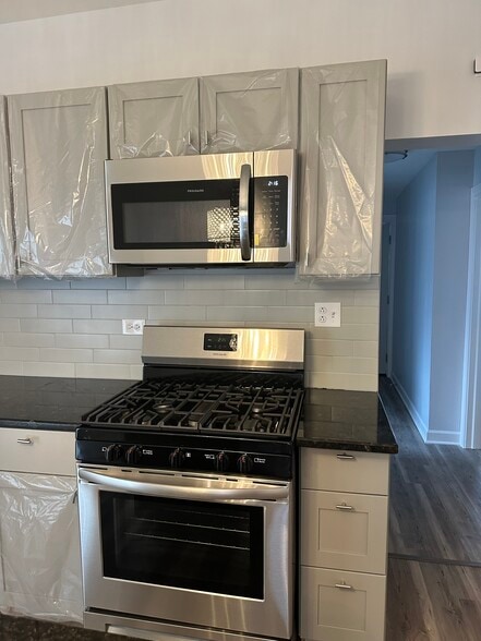 Building Photo - 4415 S Keeler Ave