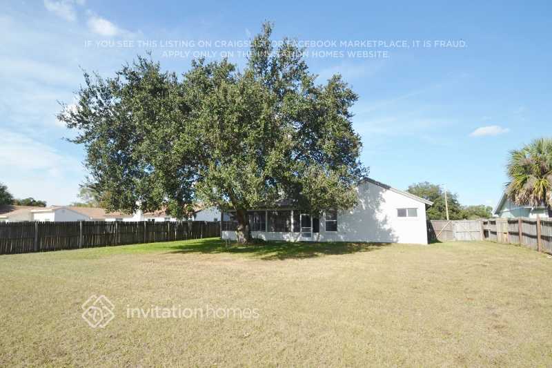 Building Photo - 1313 Ave de Los Toros