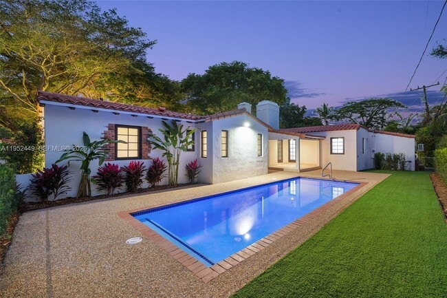 Building Photo - 3519 Toledo St