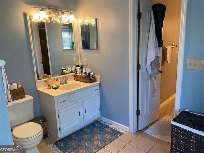 Building Photo - 5021 David Pl