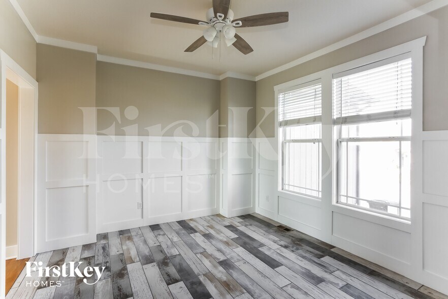 Building Photo - 4520 N 108th St