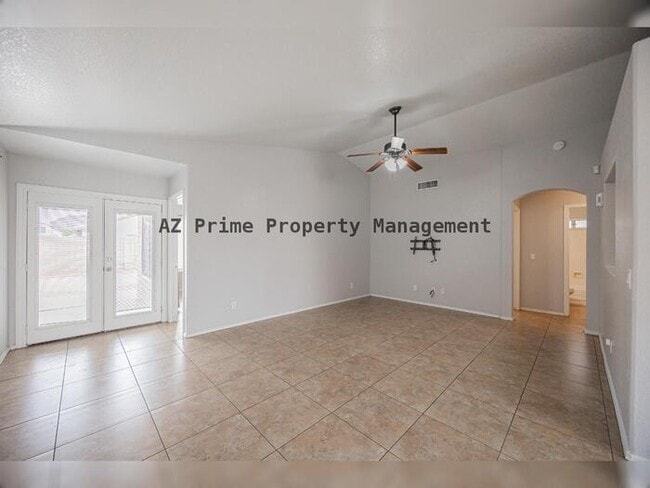 Building Photo - 5014 W Ponderosa Ln