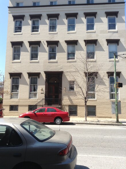 Building Photo - 810 St Paul St