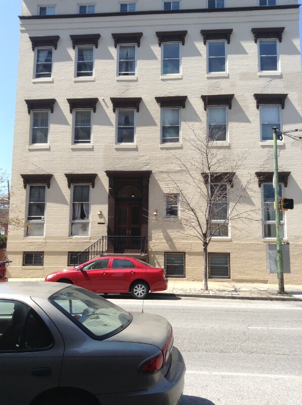 Building Photo - 810 St Paul St