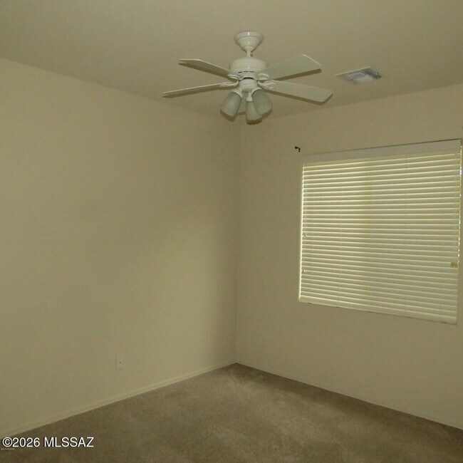 Building Photo - 5569 W Crimson Bluff Dr