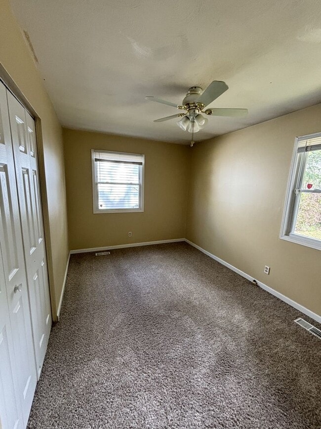 Building Photo - 906 Timothy Trail