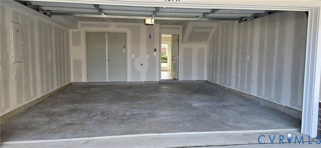 Building Photo - 10123 Blue Wing Ln