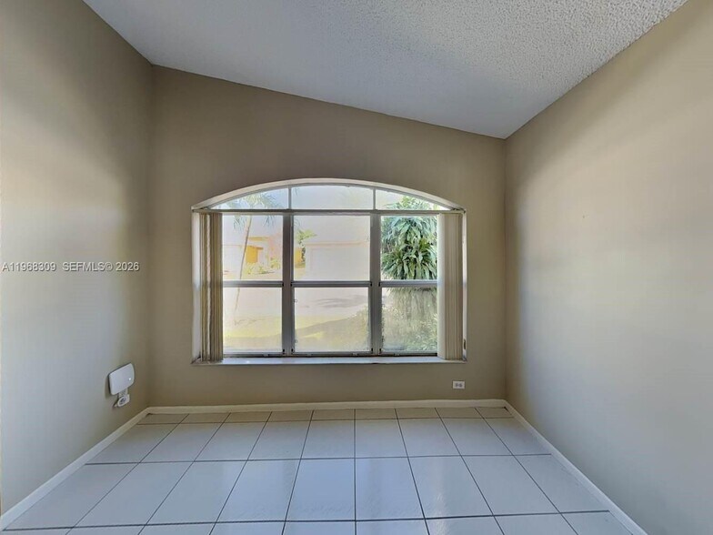 Building Photo - 1495 SW 105th Ave