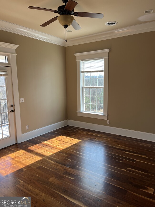 Building Photo - 87 Ridgeview Ln