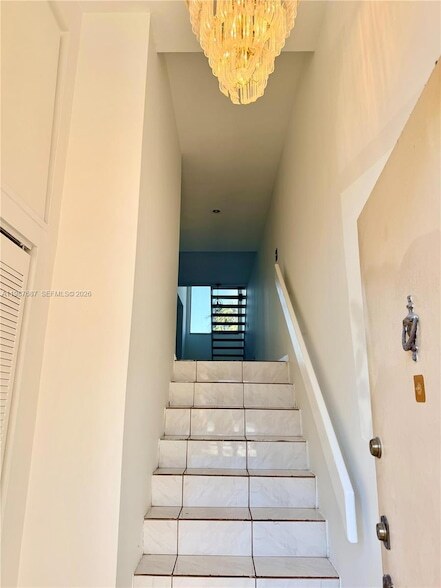 Building Photo - 281 W Park Dr