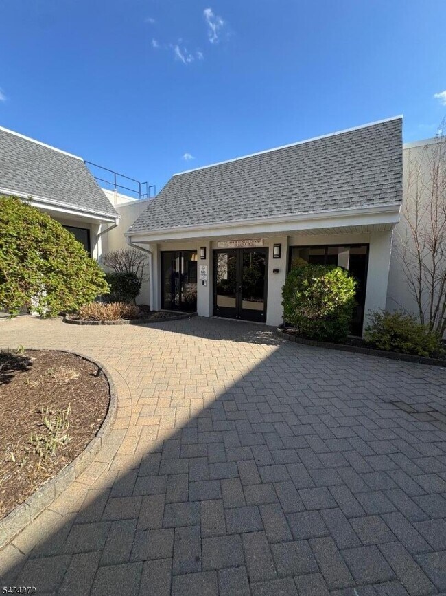 Building Photo - 97 Giordano Dr