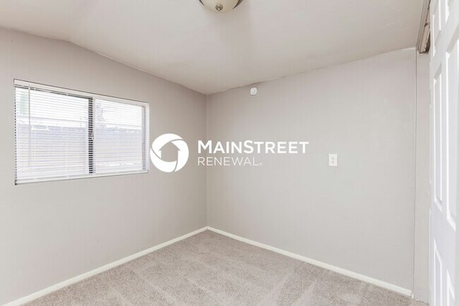 Building Photo - 4 Bedroom Pet-Friendly Home in Tucson, AZ with Main Street Renewal