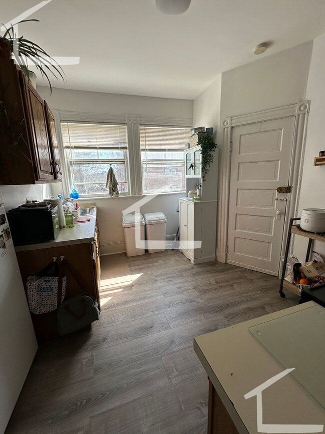Building Photo - Nice 3 bed in Brighton