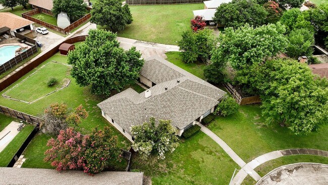 Building Photo - 6809 Fawn Valley Pl