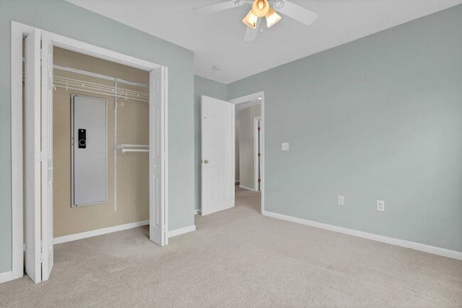 Building Photo - 1010 Meridian Dr
