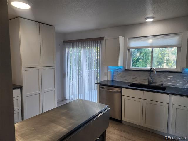 Building Photo - 9225 Clermont Dr