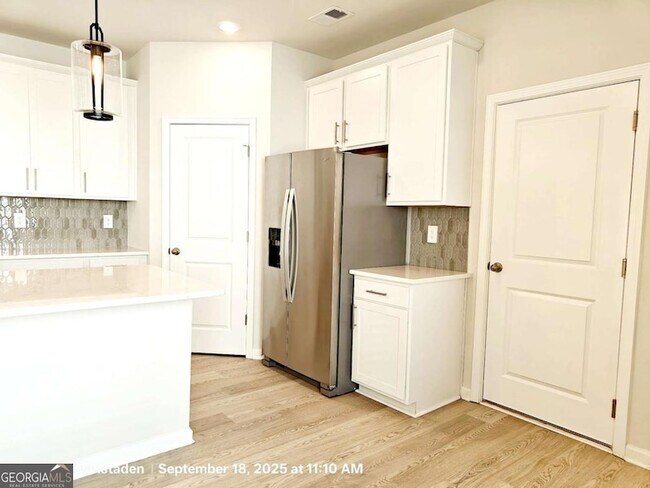 Building Photo - 2111 Avalon Rdg