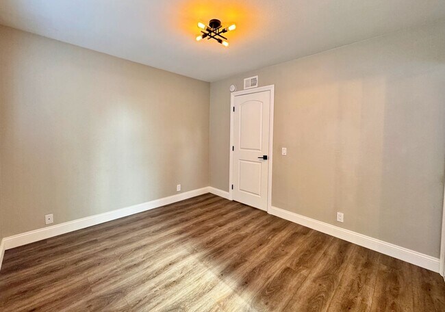Building Photo - 16419 Bear Meadow Cir