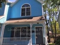 Building Photo - 828 Maine St