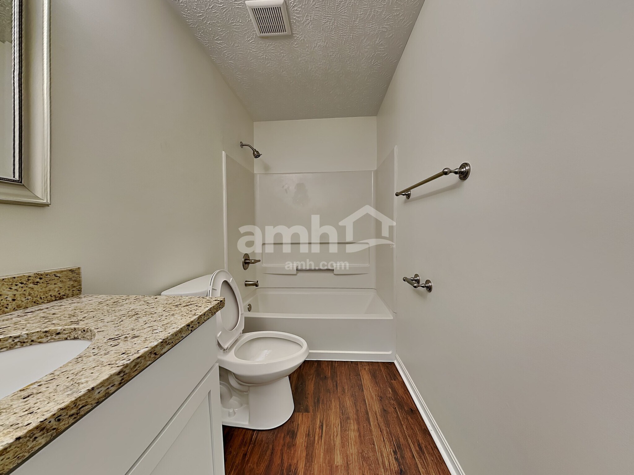 Building Photo - 3907 Little Creek Dr