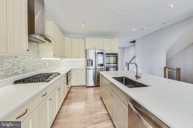 Building Photo - 1458 Piccard Dr