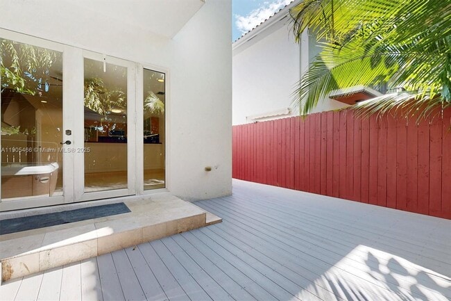 Building Photo - 3180 New York St