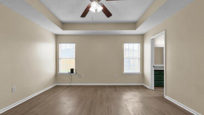 Building Photo - 819 Kristen Ln