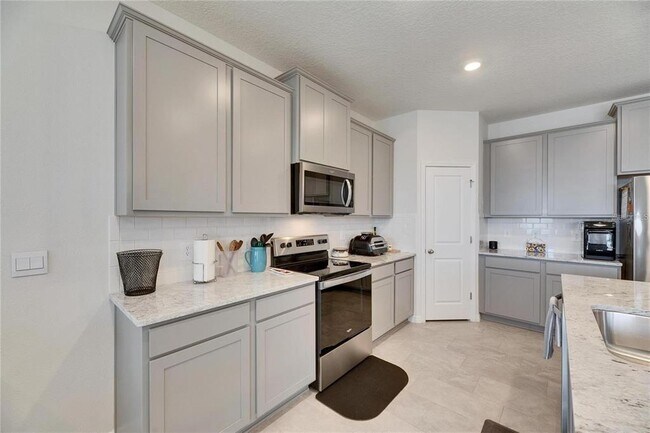Building Photo - 5125 Tannin Ln