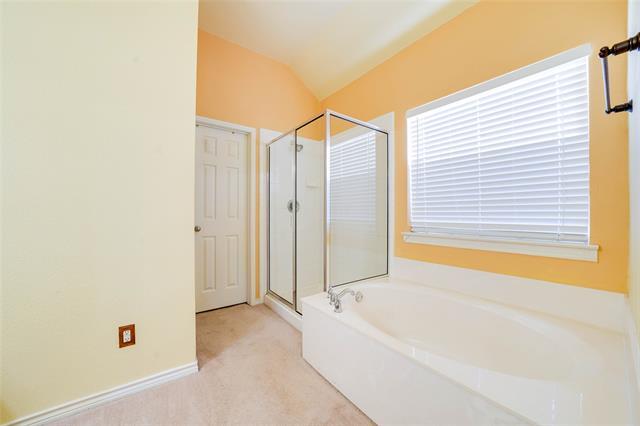 Building Photo - 9724 Water Tree Dr